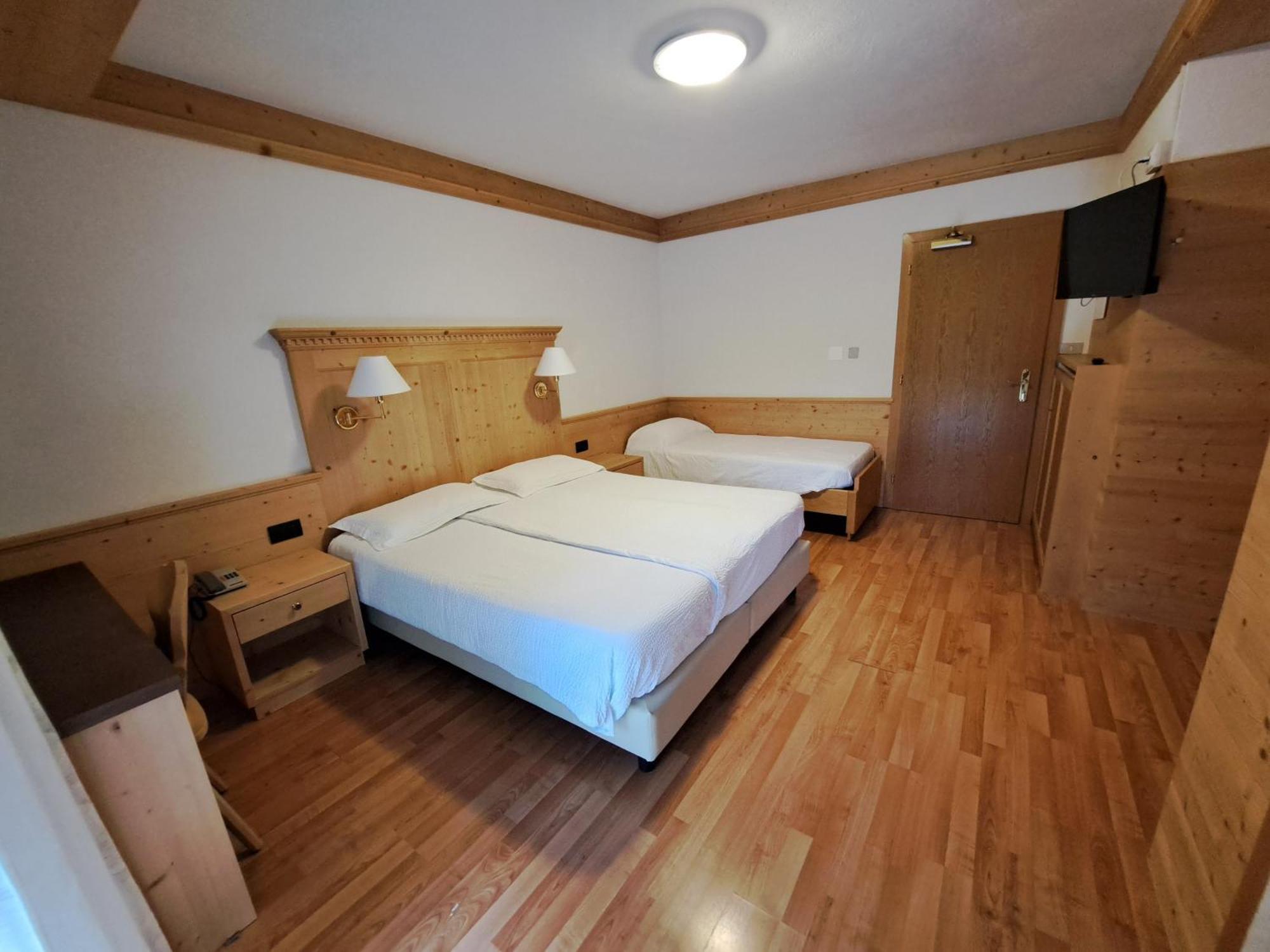 Lake&Nature Hotel Gloria مولفينو المظهر الخارجي الصورة